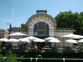 geführte Tour in Wien Karlsplatz Otto Wagner Pavillon